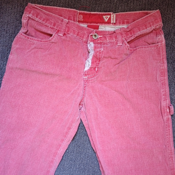 Vintage Y2k Guess capris - Picture 3 of 4
